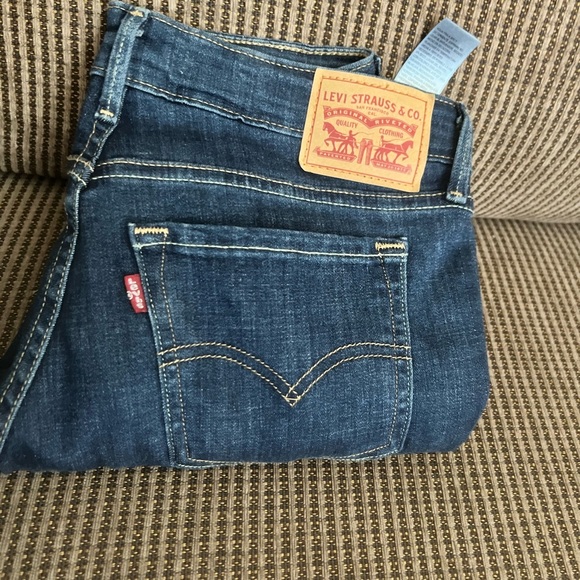 711 Levi’s skinny jeans - Picture 2 of 4